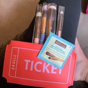 Luxie beauty brush set!